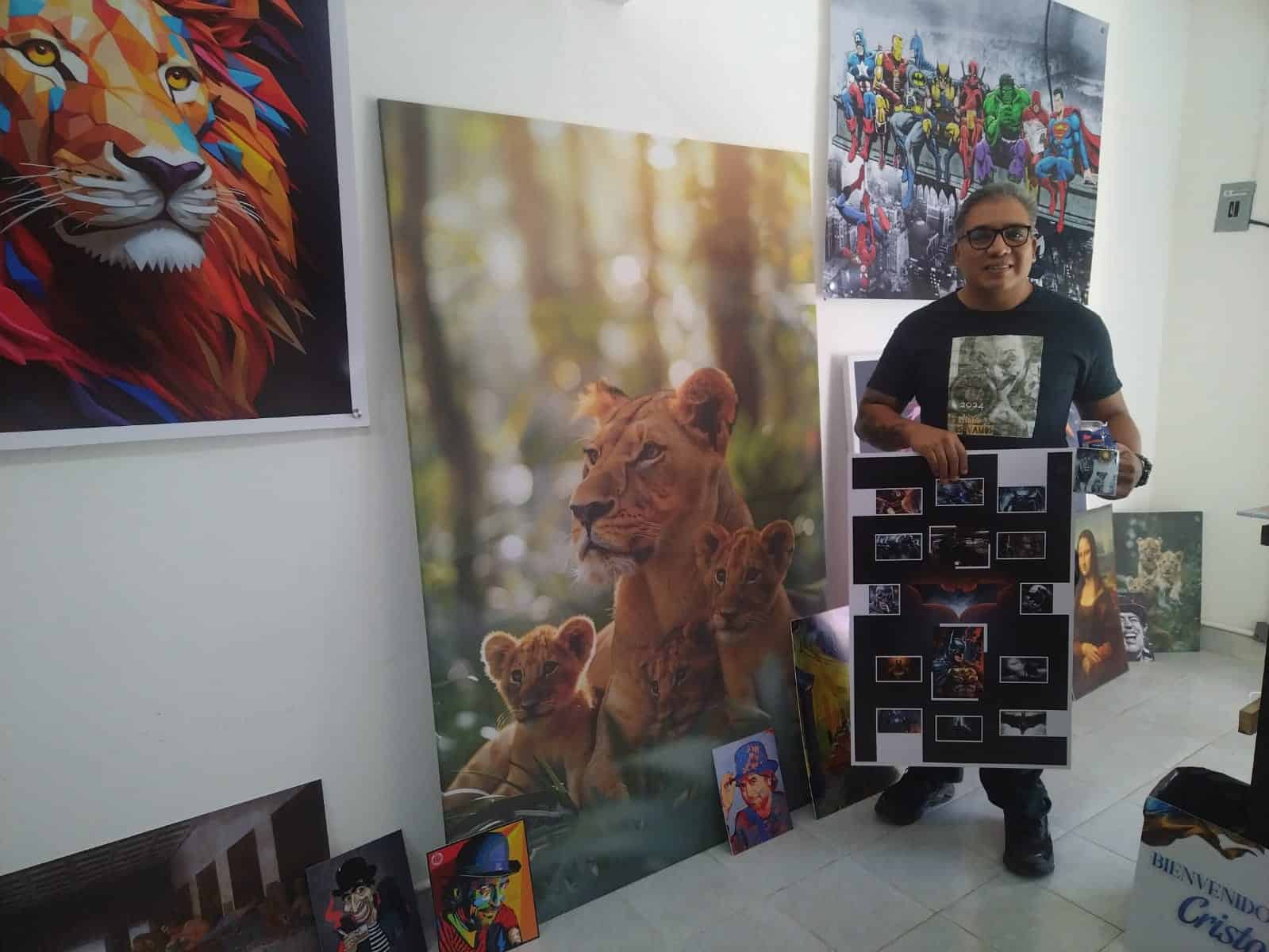 Showroom de VALA Publicidad mostrando trabajos de impresión en canvas